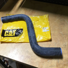 Патрубок CAT D6N 233-6822 233-6822 Патрубок CAT D6N 233-6822 233-6822
