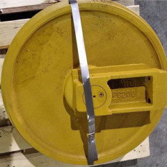 Колесо направляющее KOMATSU PC220-7 20Y-30-00321 20Y-30-00321 Колесо направляющее KOMATSU PC220-7 20Y-30-00321 20Y-30-00321