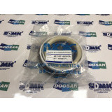 Ремкомплект гидроцилиндра стрелы/ковша 401107-00243 DOOSAN 340LC-V 440-00042ВКТ 1